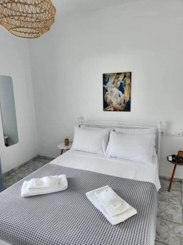 Standard Double or Triple Room image 1